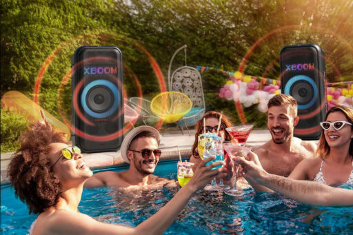 LG Xboom XL7S en contexto